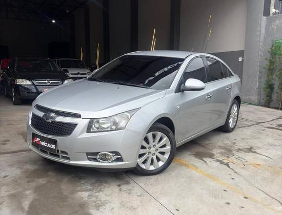 CHEVROLET CRUZE 1.8 LTZ 16V FLEX 4P AUTOMÁTICO CHEVROLET CRUZE 1.8 LTZ 16V FLEX 4P AUTOMÁTICO